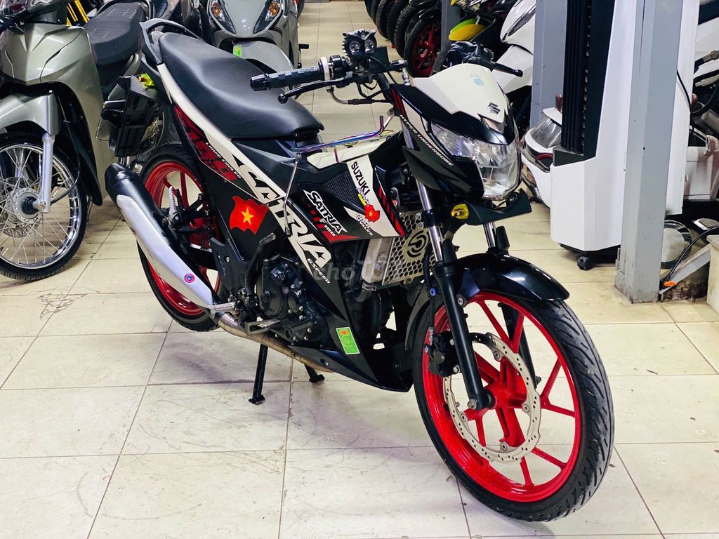 XE MÁY THỊNH PHÁT - SUZUKI SATRIA 150 SIÊU LƯỚT. Mua bán Xe máy tại Quận Nam Từ Liêm Hà Nội được đăng bởi XE MÁY THỊNH PHÁT XE LƯỚT GIÁ RẺ hình 3