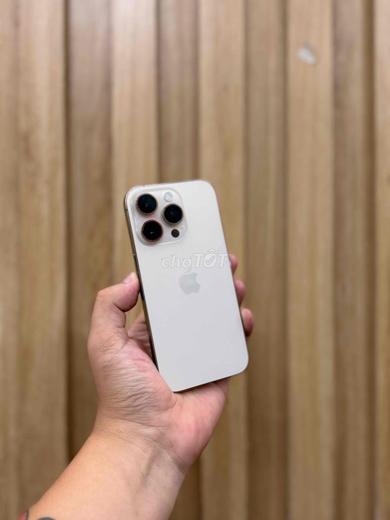 Apple iPhone 14 Pro 128GB Vàng Nguyên bản. Mua bán Điện thoại tại Quận Đống Đa Hà Nội được đăng bởi  HT Mobie Trả góp nợ xáu bao duyệt hình 1