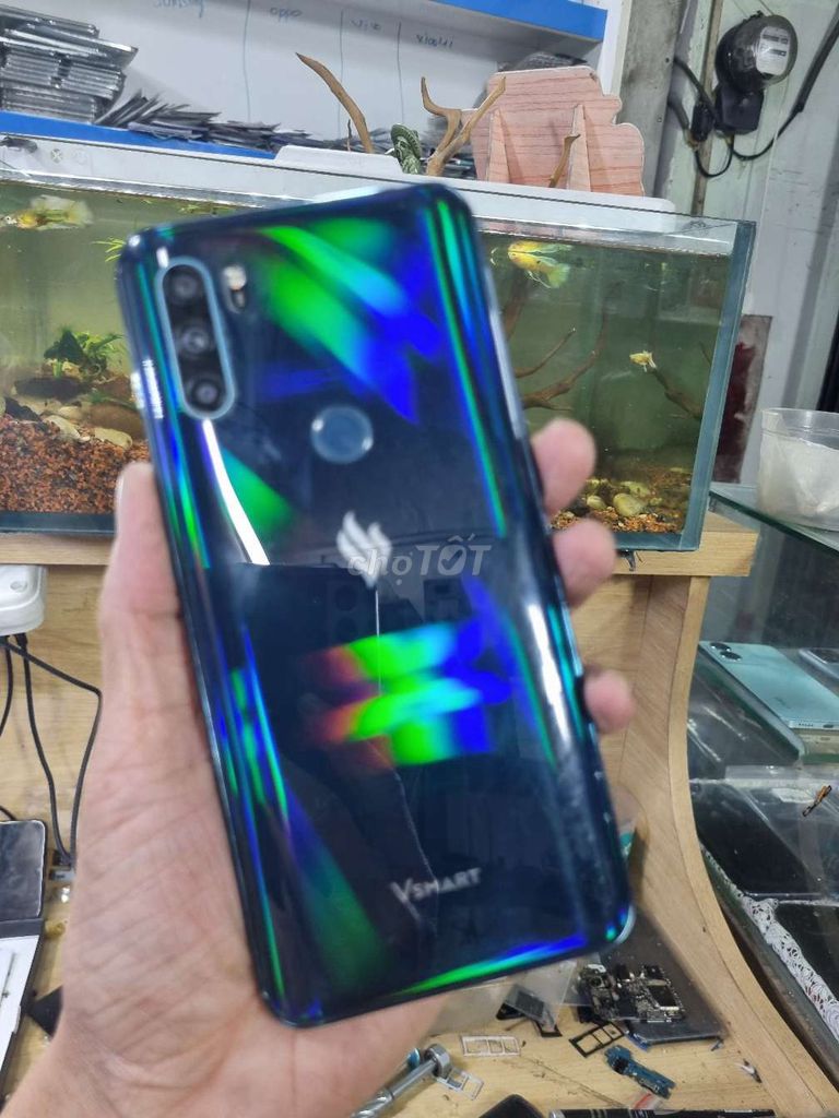 Vsmart active 3 camera tho thụt zin