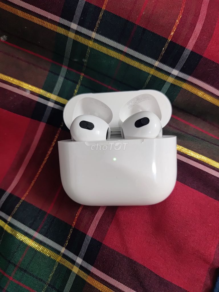 Tai nghe Apple AirPods 3 Trắng Còn bh 6th..pass. Mua bán Tivi, Âm thanh tại Quận 12 Tp Hồ Chí Minh được đăng bởi Na hình 1