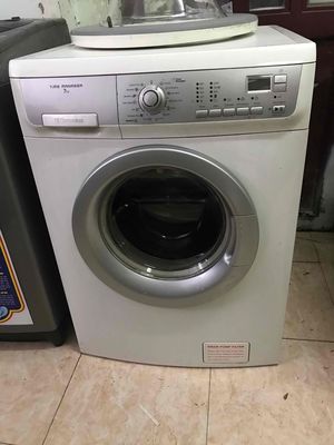 máy giặt Electrolux 7kg còn mới bao lắp có bh