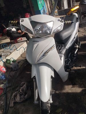 Ware anhpha máy Rin êm , xe đẹp. Mua bán Xe máy tại Quận Liên Chiểu Đà Nẵng được đăng bởi Luong Tin