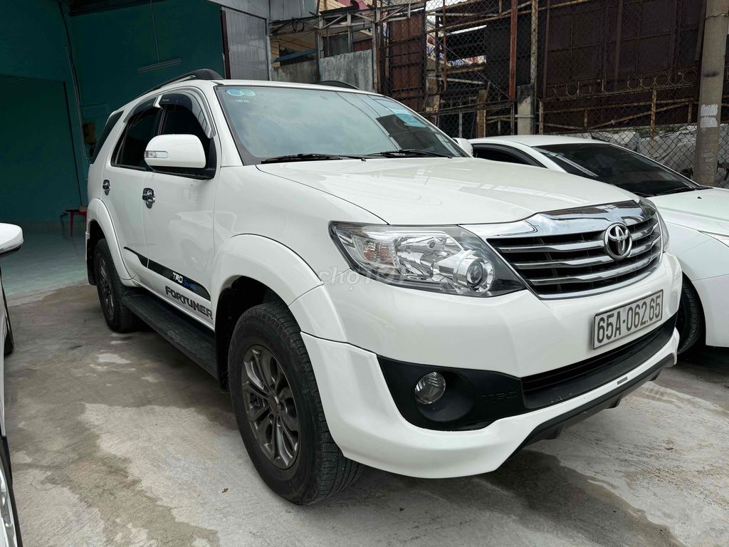 Toyota Fortuner 2015 2.7V TRD 4x4 - 120000 km