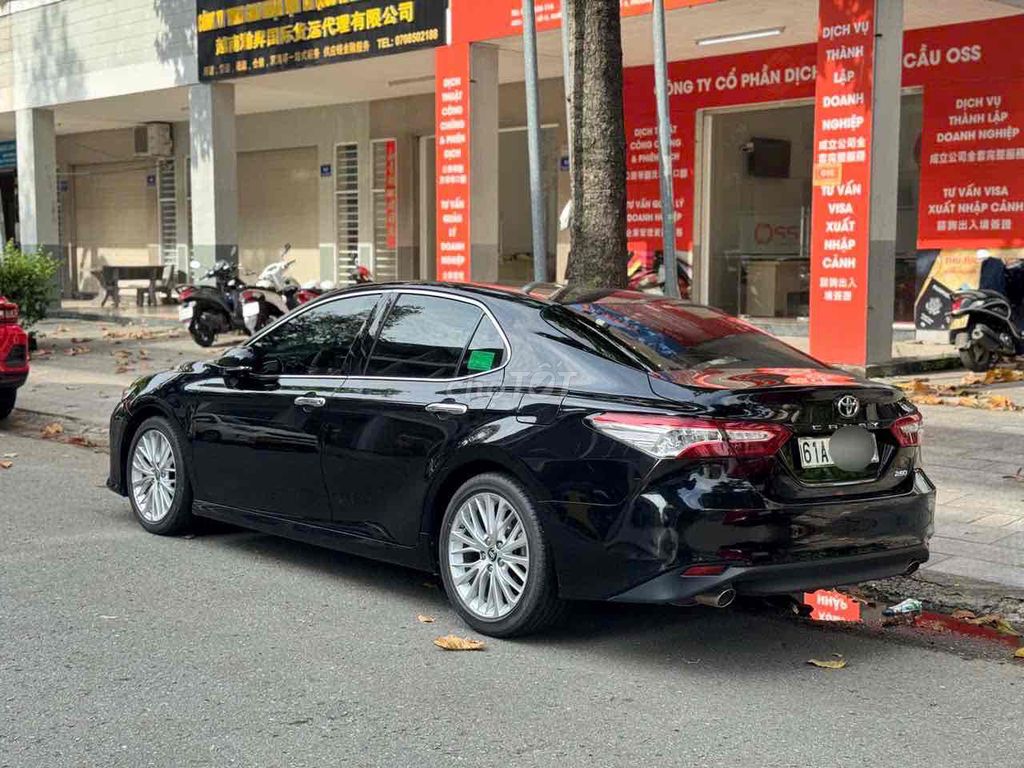 Toyota Camry 2020 2.5 Q Đen 55000 km. Mua bán Ô tô tại Quận Bình Thạnh Tp Hồ Chí Minh được đăng bởi phuongneo hình 3