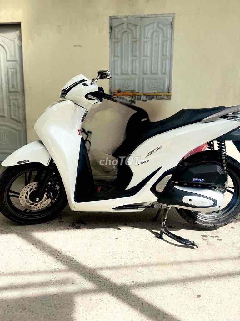 SH160 CBS 2024 sieu luot bản trắng mâm đen siêu đẹ. Mua bán Xe máy tại Thành phố Thuận An Bình Dương được đăng bởi Huỳnh thuan  hình 4