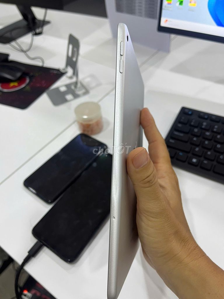 Apple iPad mini 5 64GB Bạc. Mua bán Máy tính bảng tại Quận 10 Tp Hồ Chí Minh được đăng bởi Miền Nam An Phúc88 hình 1