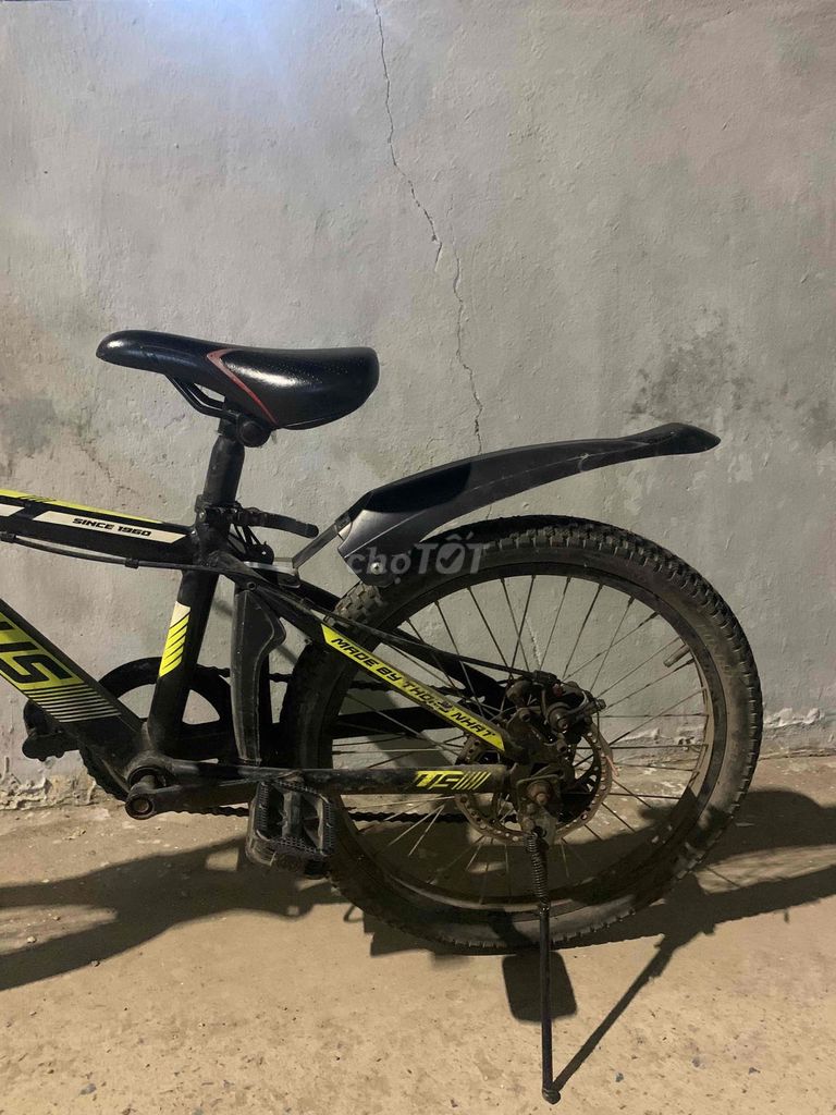 Xe đạp Thống Nhất Perseus Đen vàng 20 inch. Mua bán Xe đạp tại Quận Hoàng Mai Hà Nội được đăng bởi Nguyễn Quyết hình 4