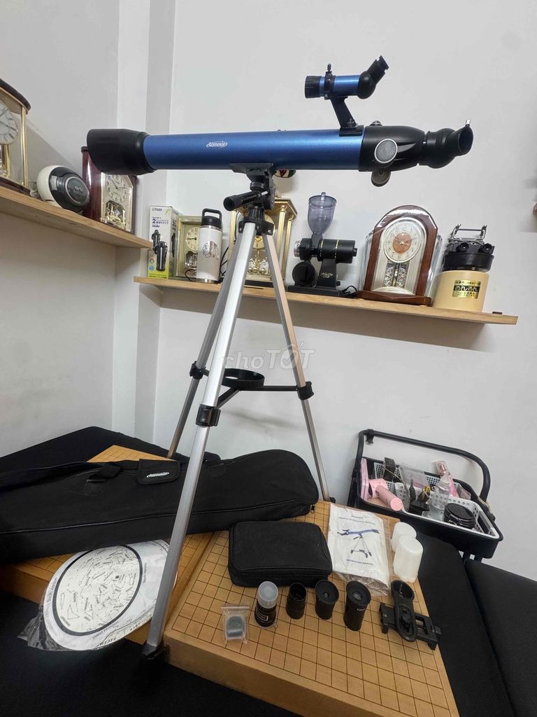 Kính thiên văn AOMEKIE khúc xạ 60mm 700mm cũ
