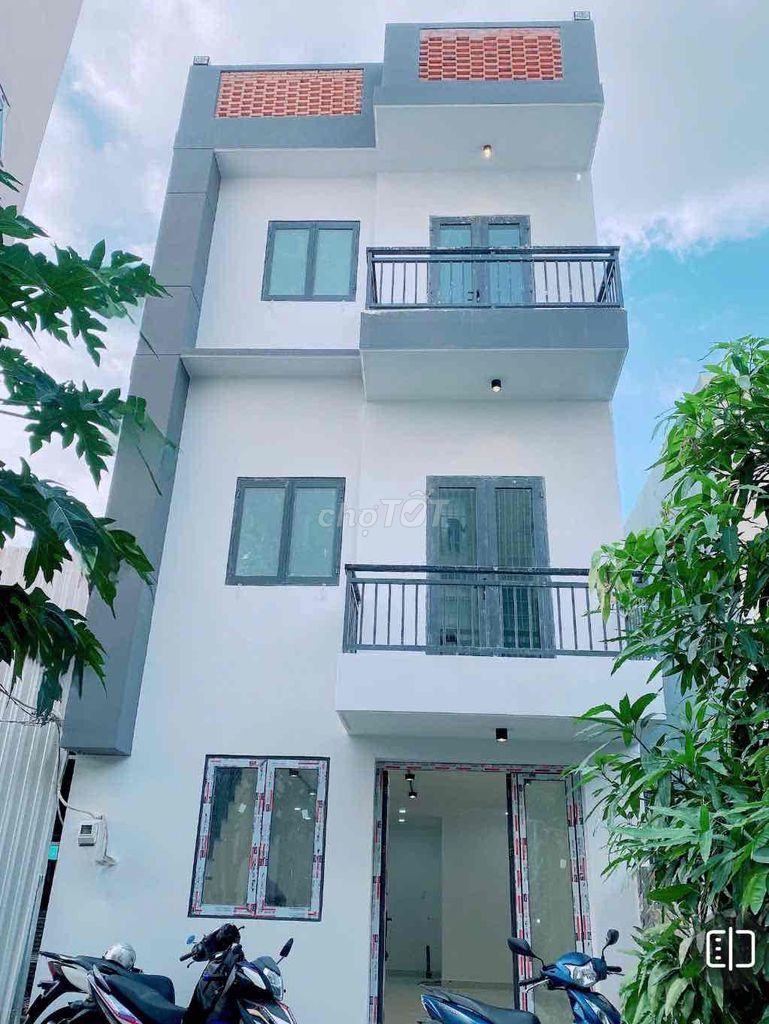 Nhà mới(5,4*9m)4 tầng,4PN,sau căn MT đường Phạm Thế Hiển F7 Q8,SHRieng