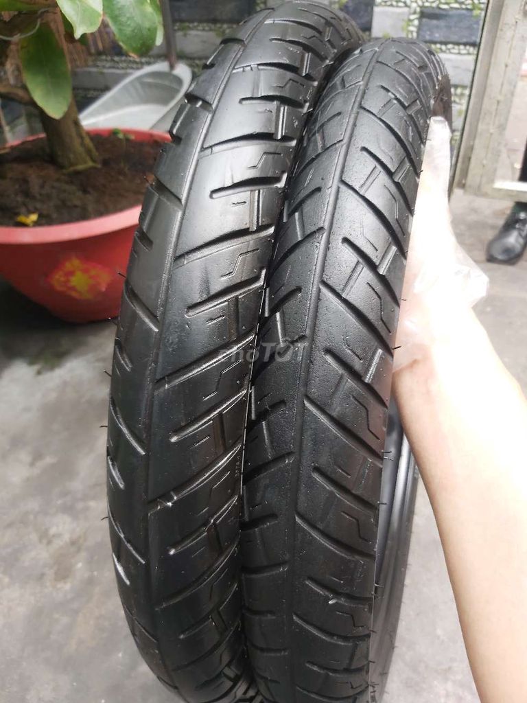 Cặp Vỏ lốp Michelin Kg Ruột.Còn Rất mới keng