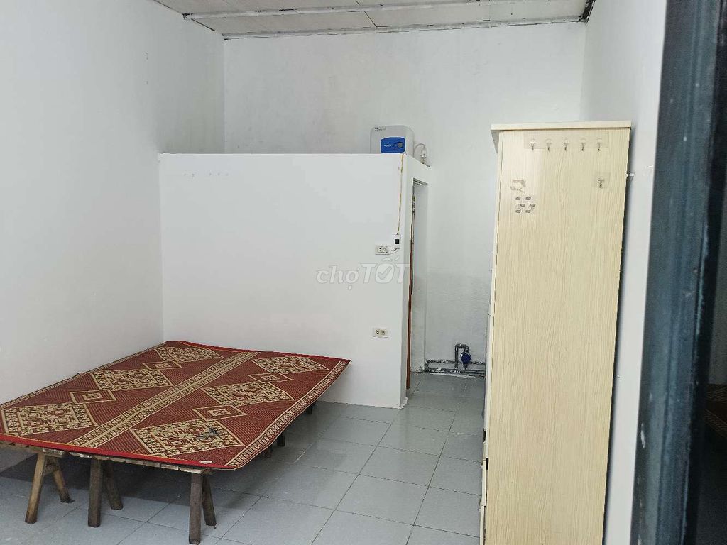 Комната в общежитии, переулок 467, улица Линь Нам
