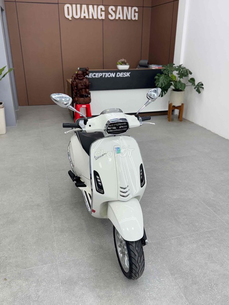 VespaSprint 125Abs 2018 trắng rin siêu mới. Mua bán Xe máy tại Quận Cái Răng Cần Thơ được đăng bởi Cửa Hàng Xe Máy Quang Sang hình 1
