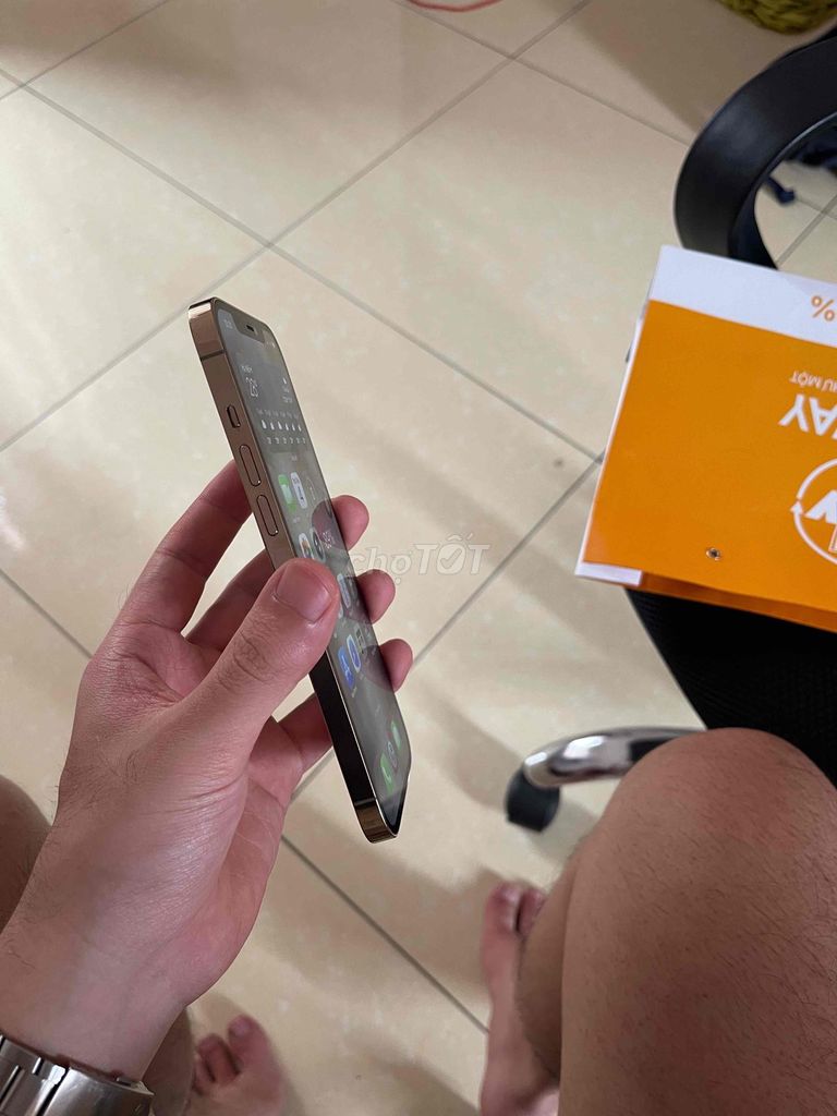 Apple iPhone 12 promax. Mua bán Điện thoại tại Huyện Gia Lâm Hà Nội được đăng bởi Trường Nguyễn  hình 1