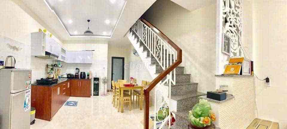 Nhà 2 tầng mặt tiền hoà cường nam - gần lotte mart & sky line