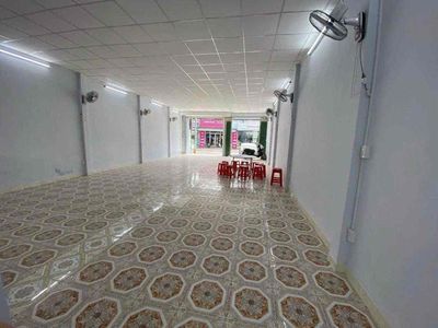 CHO THUÊ MB KINH DOANH NGANG 7M GẦN ĐỖ XUÂN HỢP