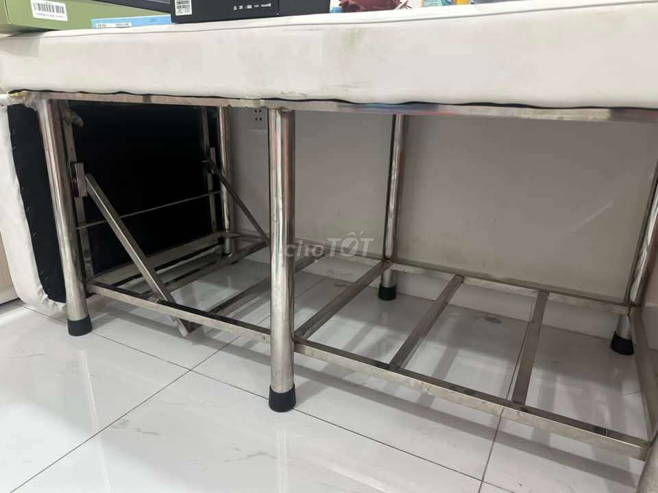 Giường nối mi Kim loại Da Trắng kem đã sử dụng. Mua bán Đồ chuyên dụng, Giống nuôi trồng tại Huyện Đức Hòa Long An được đăng bởi Trúc hình 1
