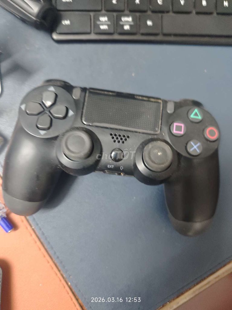Tay cầm chơi game Sony DualShock 4 Đen. Mua bán Phụ kiện (Màn hình, Chuột...) tại Quận Hoàng Mai Hà Nội được đăng bởi Minh hình 1