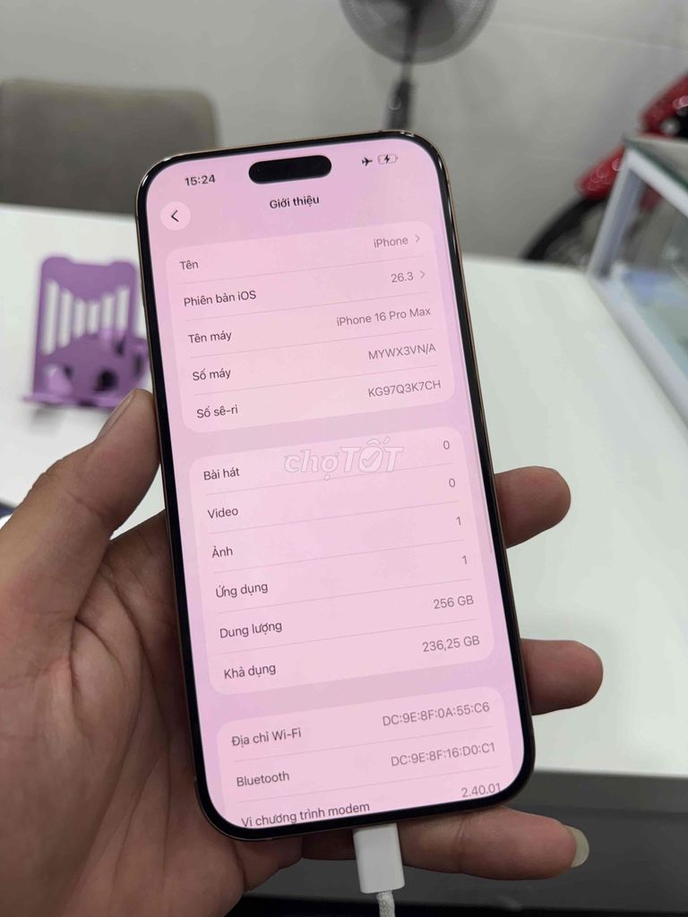 Apple iPhone 16 Pro Max 256GB Vàng 97%. Mua bán Điện thoại tại Quận 4 Tp Hồ Chí Minh được đăng bởi nguyễn thanh sang hình 1