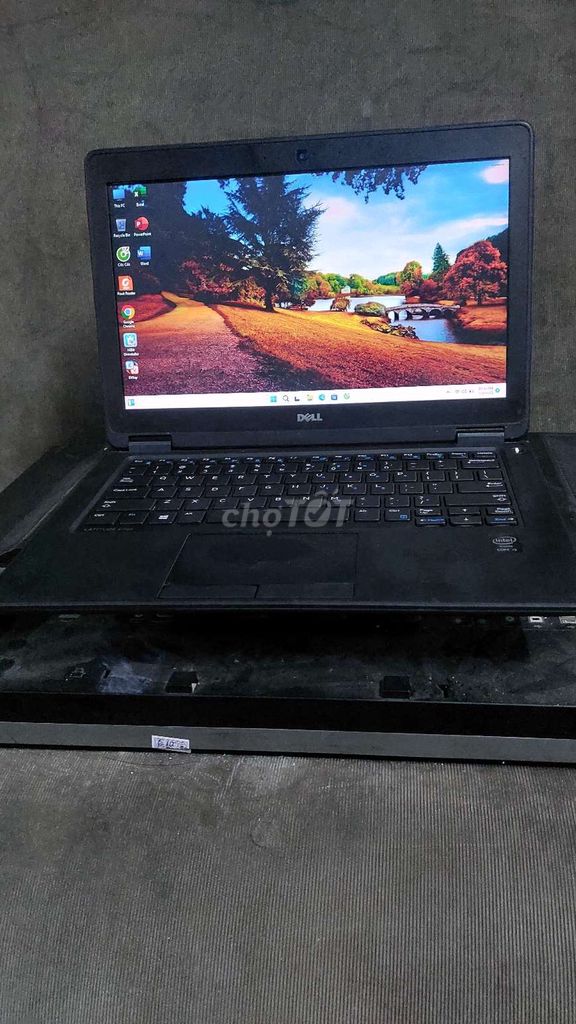 Laptop dell i5 e7250 dùng tốt đẹp trên 95%