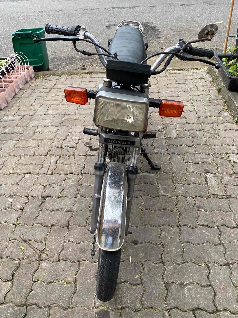 Honda Win Indo màu Đen. Mua bán Xe máy tại Quận Sơn Trà Đà Nẵng được đăng bởi Khang Nam Motor  hình 4