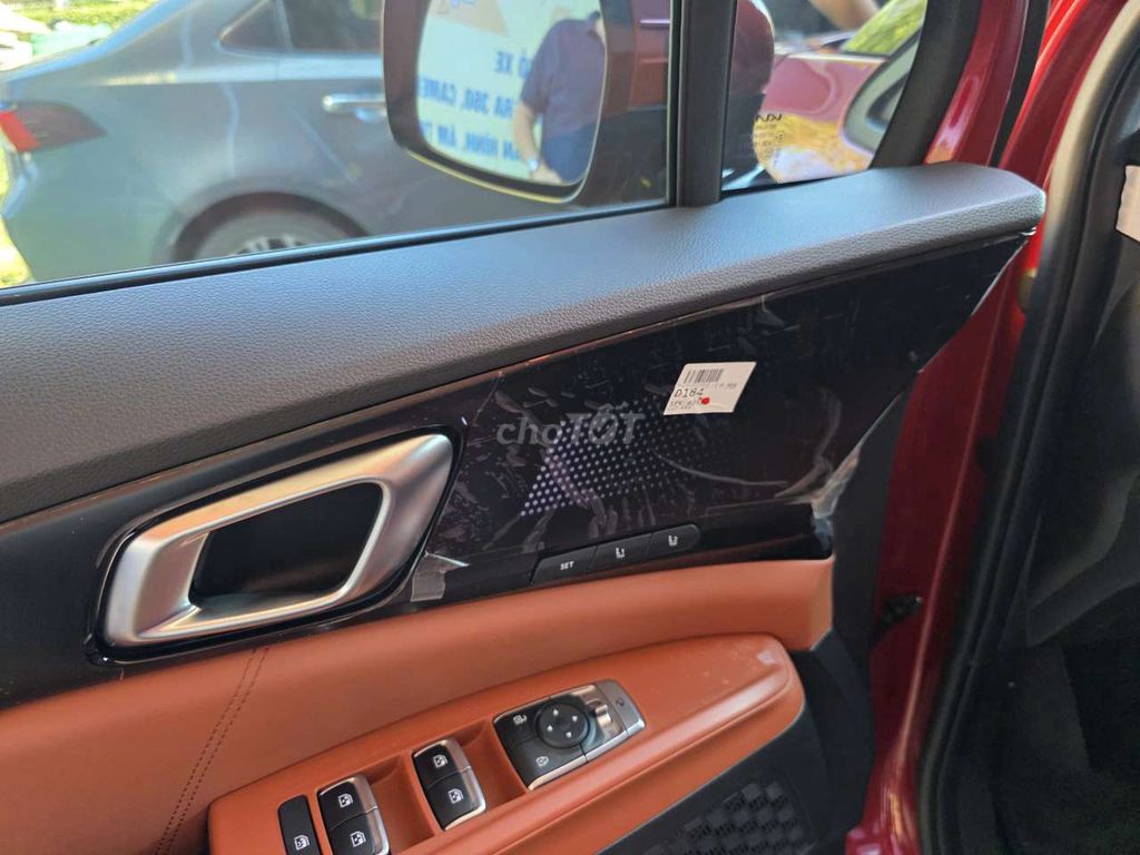 Kia Carnival 2024 Signature 2.2D,màu đỏ,26.000 km. Mua bán Ô tô tại Quận Bình Tân Tp Hồ Chí Minh được đăng bởi Son Do hình 14