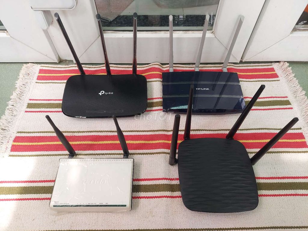Bán 4 cái Router phát Wifi. Mua bán Linh kiện (RAM, Card...) tại Quận 4 Tp Hồ Chí Minh được đăng bởi Bảo Thanh Collection hình 1