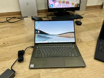 Cần bán laptop yoga slim 7 có face id