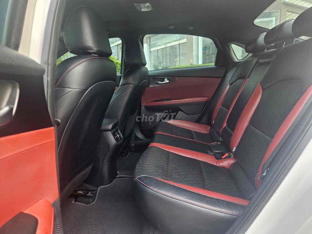 Kia Cerato 2019 2.0 AT Premium - 45000 km. Mua bán Ô tô tại Quận Thanh Xuân Hà Nội được đăng bởi Nguyen van Nam hình 10