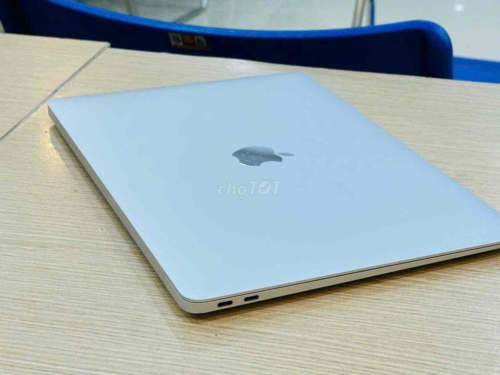 Apple MacBook Pro 2019 i9 64GB/1TB. Mua bán Laptop tại Thành phố Bến Tre Bến Tre được đăng bởi Bin Võ hình 1