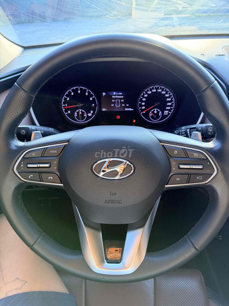 Hyundai Santa Fe 2022 Tiêu chuẩn 59699 km. Mua bán Ô tô tại Quận Long Biên Hà Nội được đăng bởi Đào Việt Phương hình 6