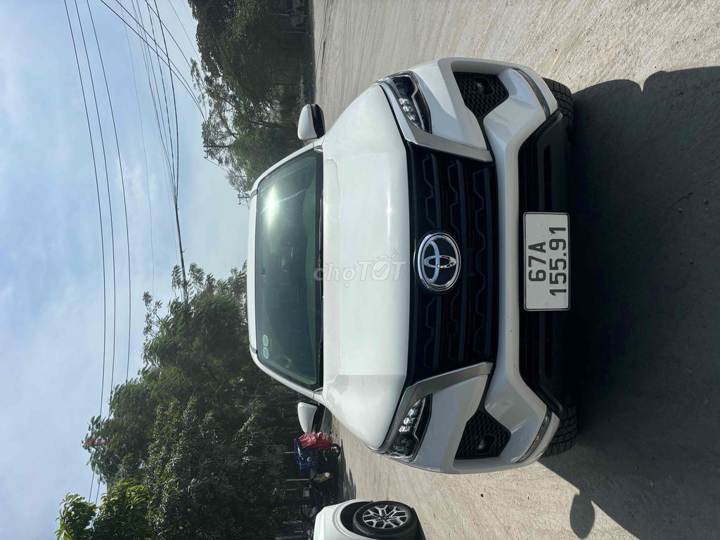 Toyota Fortuner 2020 2.4MT 4x2 MT  - 80000 km