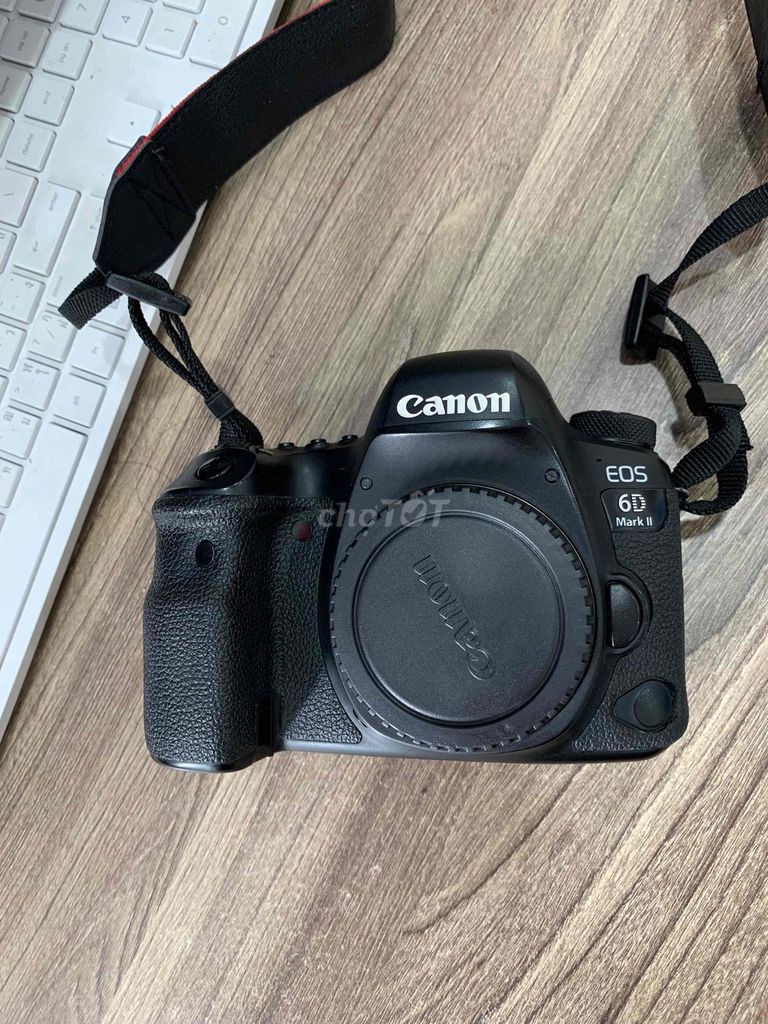 Body Canon 6D2 nguồn gốc Chính Hãng