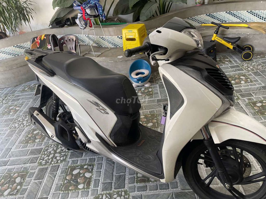 BÁN XE SH 125CC. ĐK 2019. Mua bán Xe máy tại Thị xã Ayun Pa Gia Lai được đăng bởi Q Hung real hình 5
