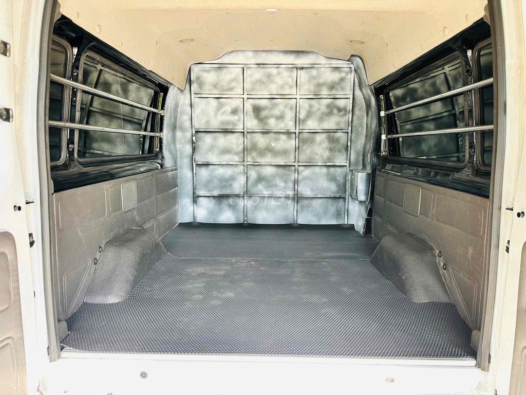FORD TRANSIT VAN 6C - 2022, Xe Đẹp Ko Lỗi Lầm. Mua bán Ô tô tại Quận 1 Tp Hồ Chí Minh được đăng bởi Ms Ly Bến Thành Ford hình 4
