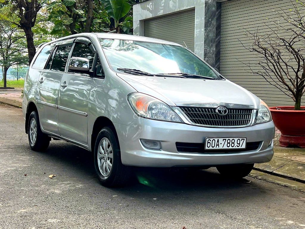 Toyota Innova 2008 J - Ghi bạc đẹp