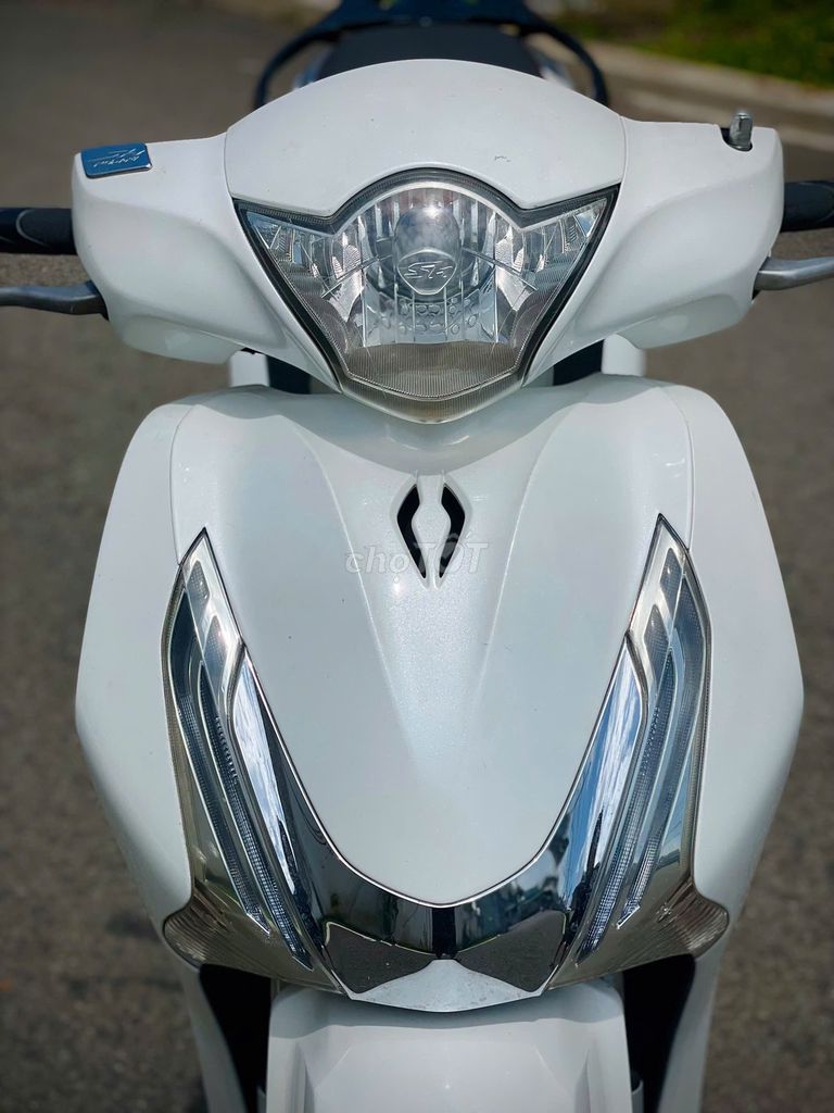 Xe máy Honda SH màu trắng sản xuất 2012. Mua bán Xe máy tại Huyện Trảng Bom Đồng Nai được đăng bởi Của Hàng Xe Máy U Phong hình 3