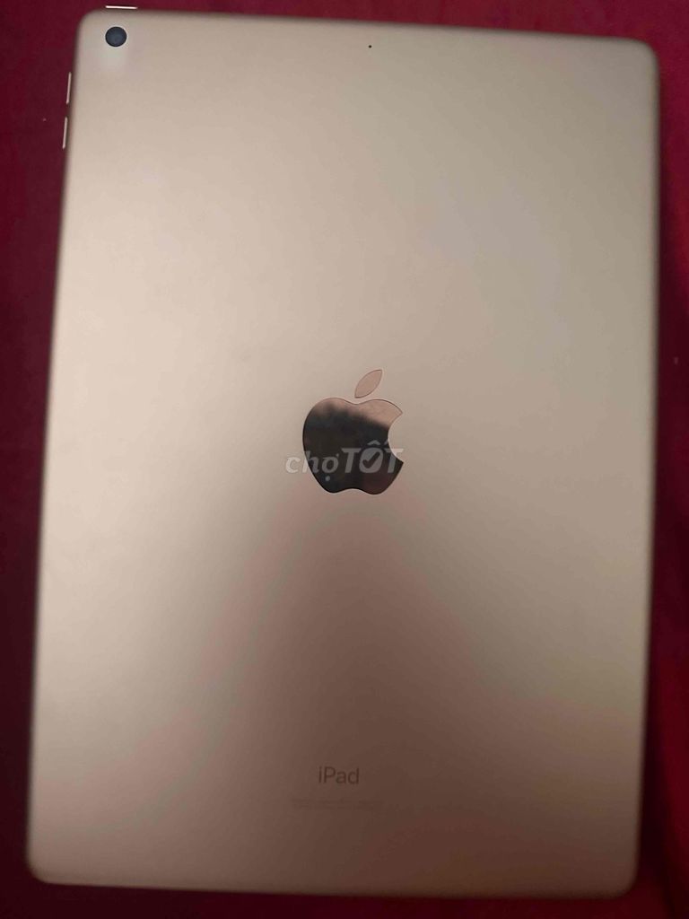 Apple iPad 7 Wifi 32GB Vàng. Mua bán Máy tính bảng tại Thành phố Dĩ An Bình Dương được đăng bởi Thắng Dương hình 1