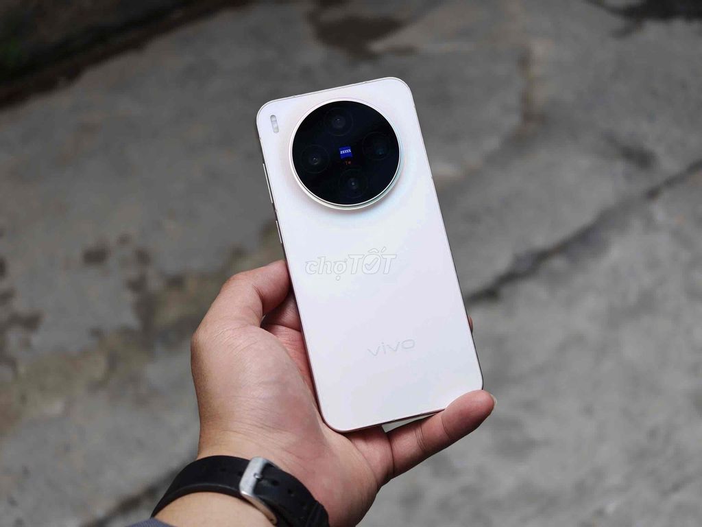 Vivo X300 12GB/256GB Quốc Tế Fullbox. Mua bán Điện thoại tại Quận Hoàng Mai Hà Nội được đăng bởi Nhím Store 113 Nguyễn An Ninh hình 1