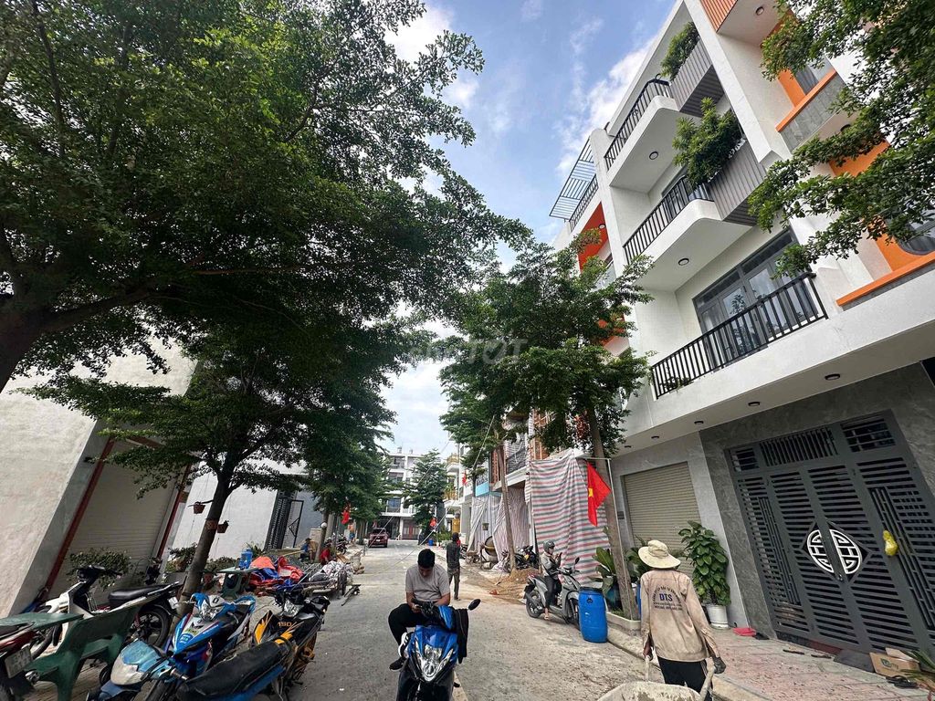 BÁN ĐẤT KDC LỘC PHÁT VỊ TRÍ ĐẸP THUẬN GIAO BAO GIÁ MỀM TOÀN KHU. Mua bán Đất tại Thành phố Thuận An Bình Dương được đăng bởi Bùi Thuỳ Dương hình 3