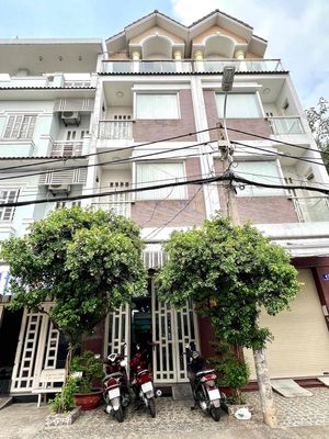 Nhà phố 72 m² · 6 PN · Đường số 6E