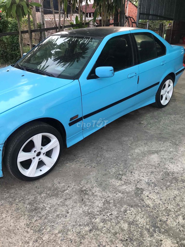 BMW 3 Series 1996 Số Sàn Màu Xanh Dương. Mua bán Ô tô tại Thành phố Tây Ninh Tây Ninh được đăng bởi Dương Kim Hồng hình 2