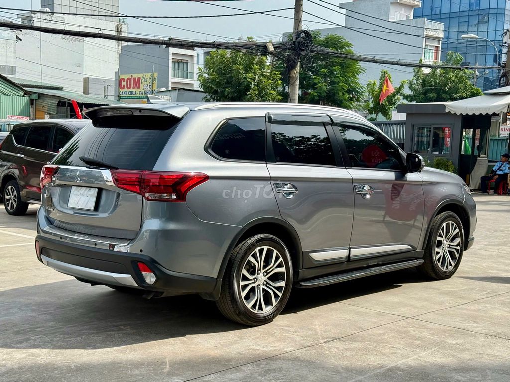 Mitsubishi Outlander CVT 2019 Xám 36.900 km. Mua bán Ô tô tại Thành phố Thủ Đức Tp Hồ Chí Minh được đăng bởi Mitsubishi Chính Hãng hình 6