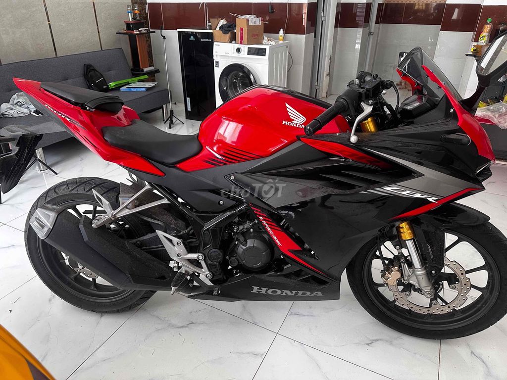 CBR 150R đẹp keng đăng ký cuối 2022 đầu 2023. Mua bán Xe máy tại Huyện Long Hồ Vĩnh Long được đăng bởi phong mono hình 2