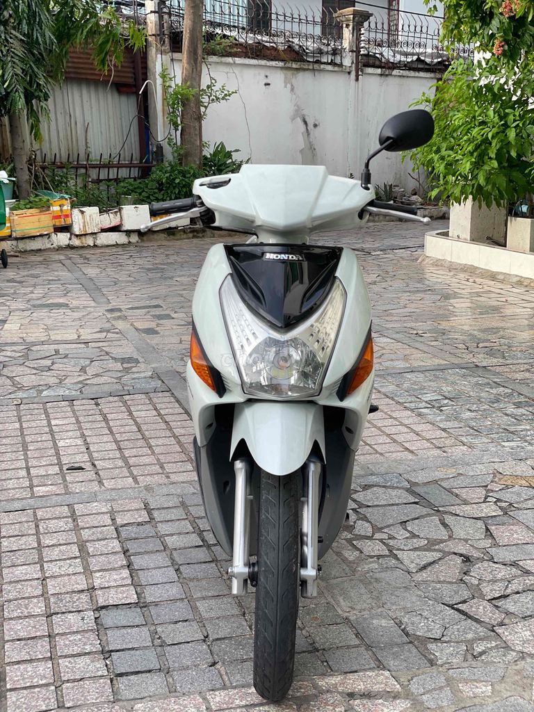 Click 2008 trả trc 5tr9 nhận xe có bảo hành máy. Mua bán Xe máy tại Quận 7 Tp Hồ Chí Minh được đăng bởi Dương Đạt hình 2