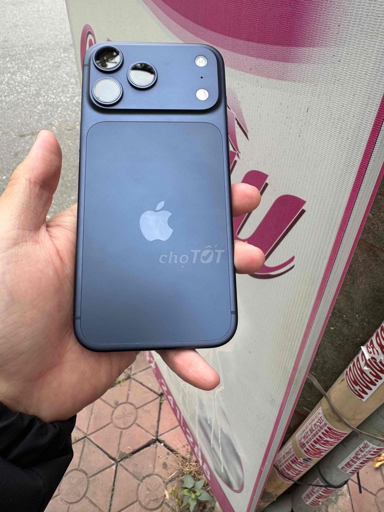 Apple iPhone 17 max 256GB Xanh Như mới. Mua bán Điện thoại tại Quận Lê Chân Hải Phòng được đăng bởi Quốc nguyễn hình 1