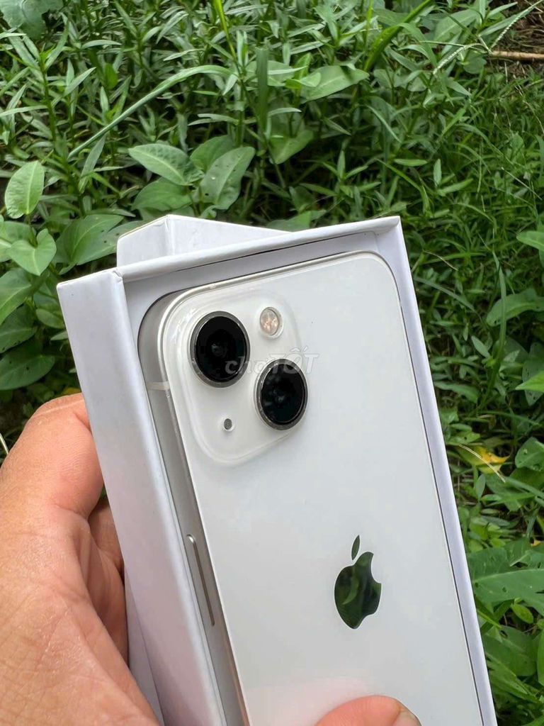 iPhone 13 Trắng. Mua bán Điện thoại tại Huyện Bến Lức Long An được đăng bởi phương mai hình 1