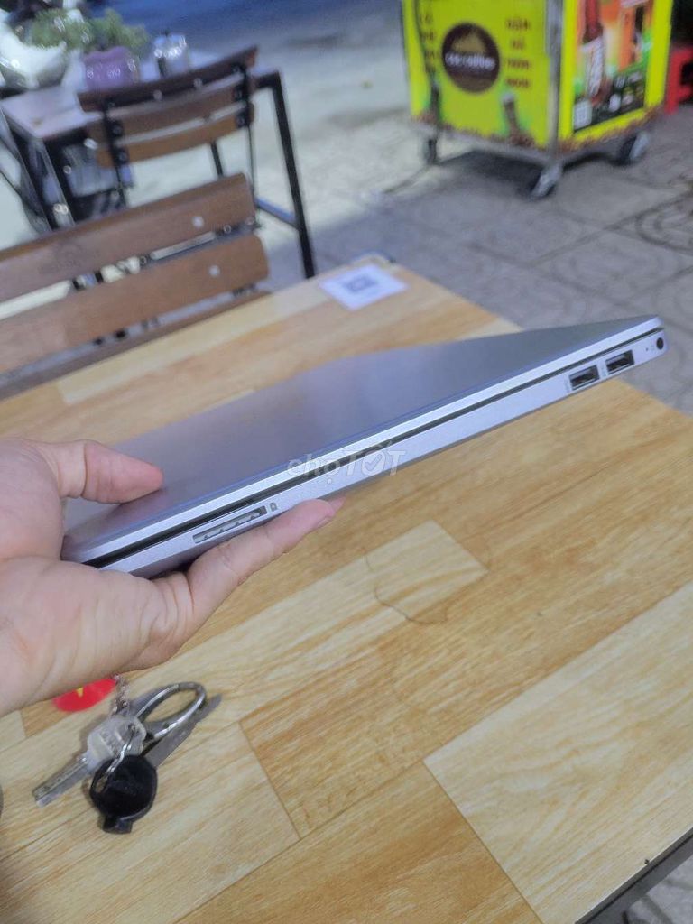 HP 250 G9 i3 Gen 12 Bạc. Mua bán Laptop tại Huyện Châu Thành Tiền Giang được đăng bởi Cầm đồ thanh lý  hình 1