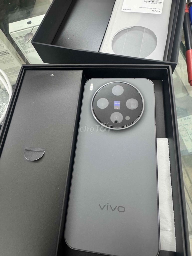 Vivo X 300 12GB 256GB xuất thế giới di động. Mua bán Điện thoại tại Quận Đống Đa Hà Nội được đăng bởi Lê Khuyến hình 1