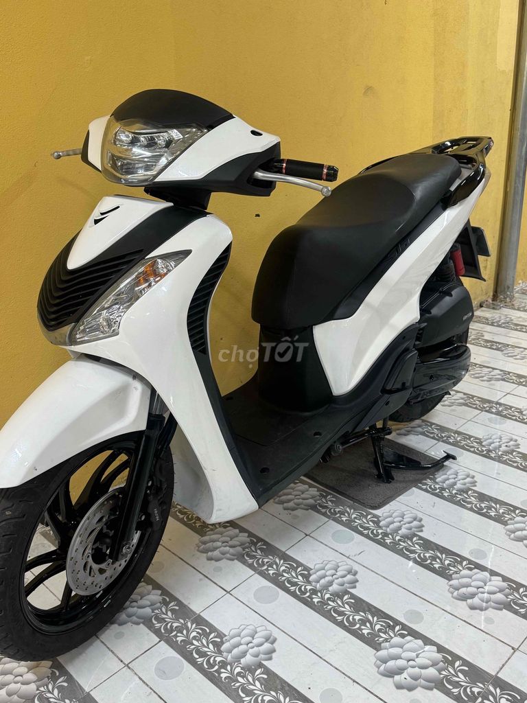 SH 125 2015 года в обвесе под Italy супер красивый 43D1-403.98