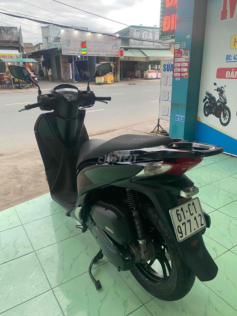 Sh125 bs61 khoá smk chính chủ ký giấy góp 0đ. Mua bán Xe máy tại Thành phố Dĩ An Bình Dương được đăng bởi XE MÁY MẠNH LOAN GÓP 0đ hình 3